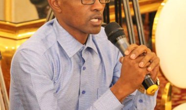 “Al Tayeb”, graduado de Nasser Fellowship para Leadership Internacional, participa en el modelo de simulación de Tanzania de la Unión Europea como representante de Sudán