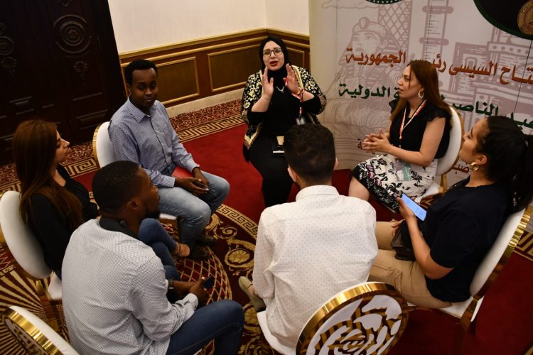 " دور الإعلام " جلسة حوارية  في ختام فاعليات اليوم الخامس من منحة ناصر للقيادة الدولية