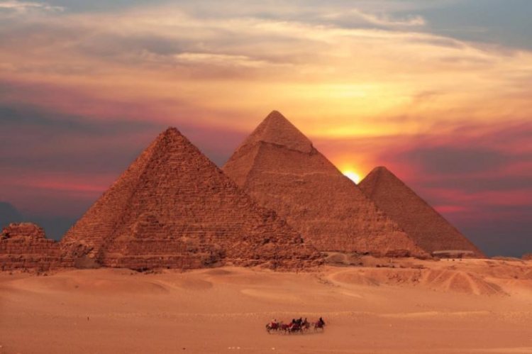 Las pirámides... el milagro de la ingeniería - Nasser Youth Movement
