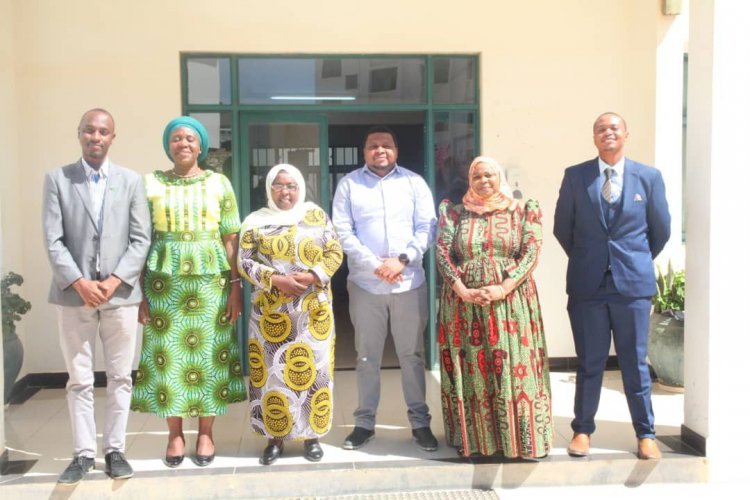 La Bourse Nasser pour le leadership international rencontre la ministre du développement communautaire de la Tanzanie.