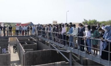 Le 5e jour du programme de la Bourse « Nasser », les participants visitent l'Académie de police