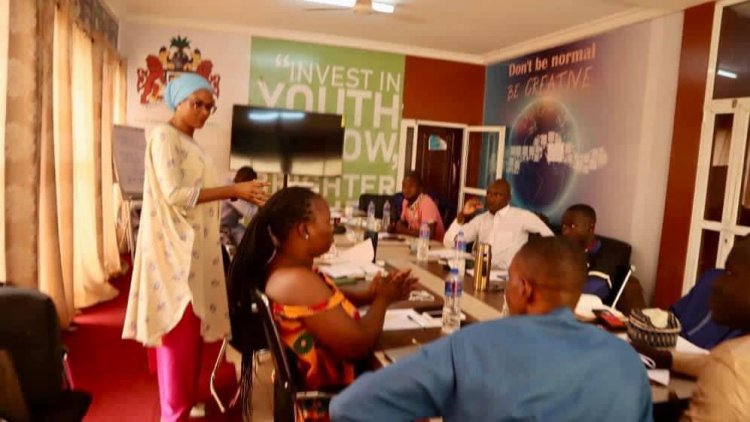 Graduada de Nasser Fellowship para Leadership Internacional  muestra su experiencia en el Consejo Nacional de la Juventud en Gambia