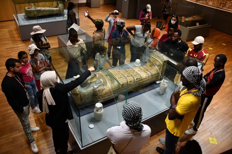 Un «tour touristique» à Alexandrie pour les délégations de jeunes participant à la Bourse Nasser pour le leadership international