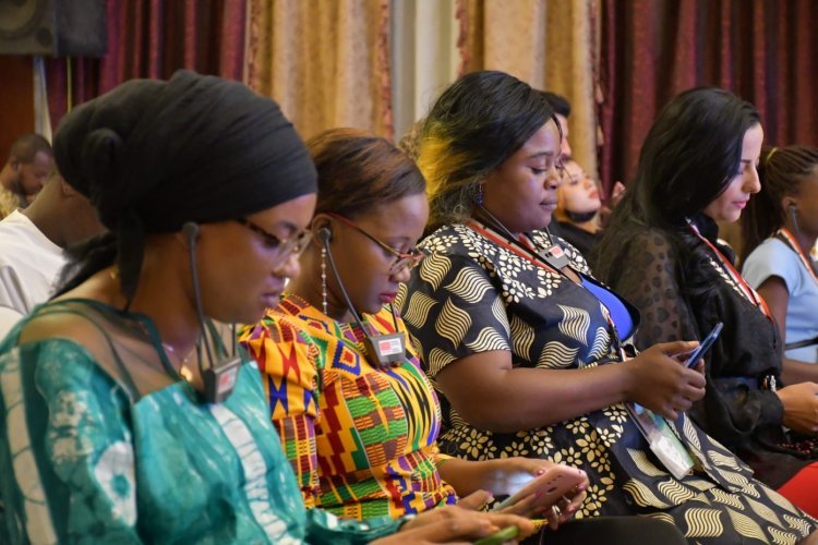 "Diplomatie culturelle" à la table de discussion du dixième jour de la bourse Nasser pour le leadership international