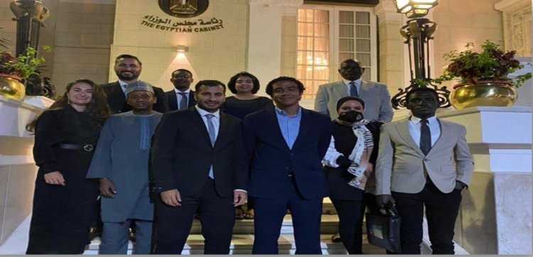 La 2e Cohorte de la Bourse « Nasser » rencontre le Premier ministre égyptien