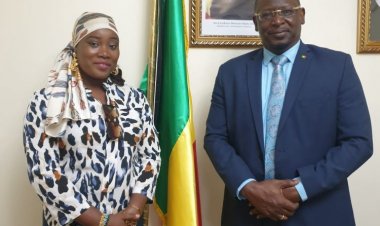 A graduate of Nasser Fellowship for International Leadership meets the Senegalese ambassador to Egypt