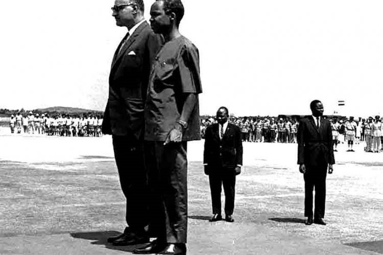 وداع رسمى وشعبى لعبد الناصر والوفد المرافق له بعد انتهاء زيارته لتنزانيا