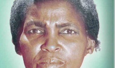 سارة سراهي نجومو.. أول من أسست نقابة للتمريض في شرق افريقيا