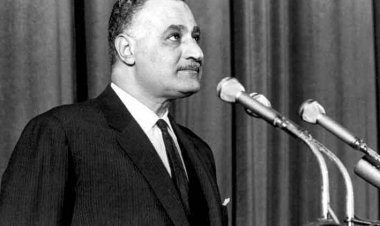 نحن الآن نخوض معركة التطوير الكبرى وفى مقدمة الصفوف الأولى من تحتنا يسير العلماء