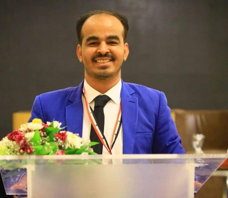 Miembro del Movimiento Juvenil Nasser  como Vicepresidente de la Unión Socialdemócrata Juvenil ( SHADA) 