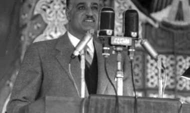 إن الأهداف التى لا تحققها العزة والكرامة لا تساوى عناء الكفاح من أجلها