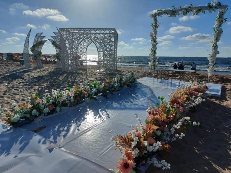 Damiette où la Méditerranée conflue du Nil