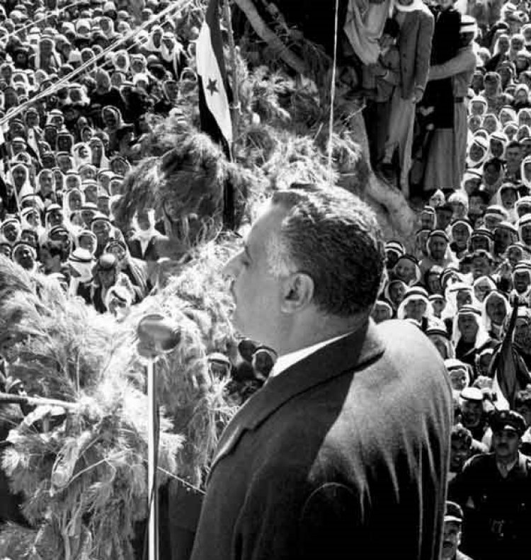 من الواجب عليكم  يا شباب سوريا أن تتعارفوا مع الشباب المصرى