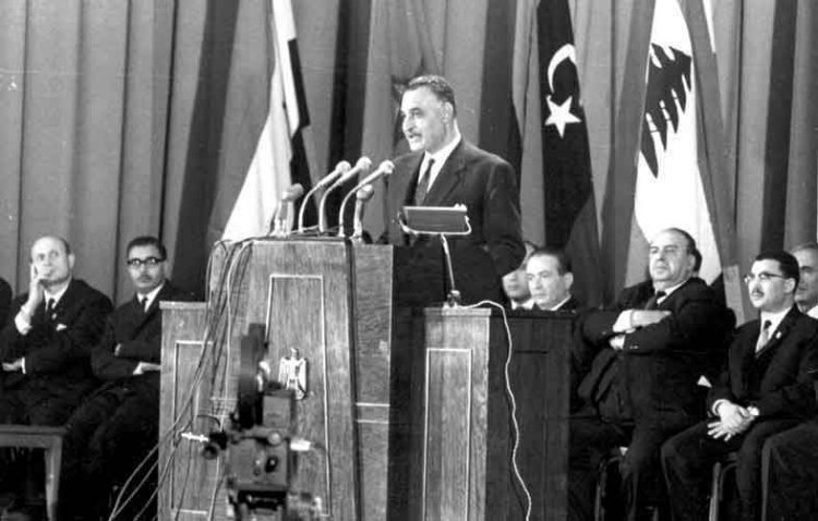 أنا سعيد بأن أرى روح الكفاح تستمده الدول العربية من بعضها البعض