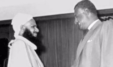 ذات يوم.. الضابط على خشبة يدخل «عُمان» سرا بتكليف من عبدالناصر ويلتقى «الإمام غالب» ويعود عبر الصحراء مربوطا على جمل