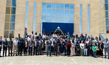 Nasser Fellowship para Leadership Internacional visita la Academia Nacional de la Formación