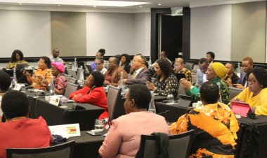 La participation du diplômé de la bourse Nasser pour le leadership international au Forum parlementaire de la Communauté de développement du sud de l'Afrique 