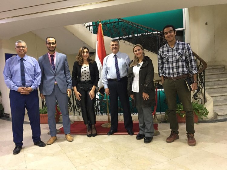 El Ministerio de Juventud y Deportes discute con el Ministerio de Turismo y Antigüedades las preparaciones operativas para la segunda edición de Nasser Fellowship para Leadership Internacional