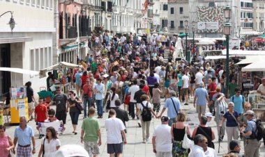الدكتور سعيد البطوطي يكتب: السياحة المفرطة Overtourism