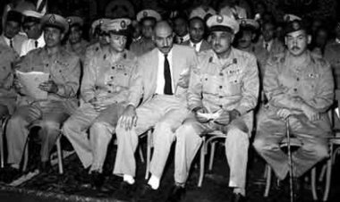 El discurso del Presidente Gamal Abdelnasser en la inauguración de la fábrica de las armas pequeñas del año 1954