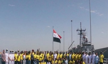 La visita de los jóvenes de Nasser Fellowship para Leadership Internacional a las Fuerzas Navales de Alejandría
