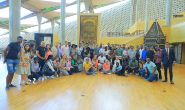 خلال زيارتهم إلى عروس البحر المتوسط ... وفود "منحة ناصر للقيادة الدولية" تلتقي مدير مكتبة الإسكندرية