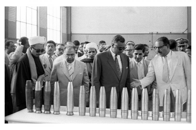 Discours du président Gamal Abdel Nasser à l'usine de munitions antichars en 1954