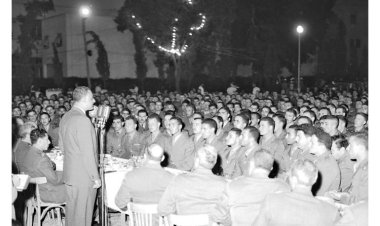 Leo Nahisi, Niposimama Miongoni Mwenu katika Taasisi hii, kwamba Misri inapitia Awamu ya Mageuko katika Historia yake ya Kisasa