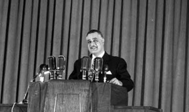 Vyanzo vya Moto Dhidi ya Gamal Abdel Nasser