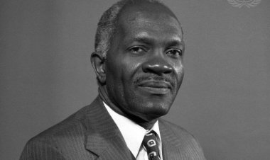 Davidson Nicol... The African doctor who faced racial discrimination because of his skin color