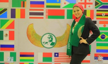 Dalia Abdullah participa en sus traducciones literarias en la Feria Internacional del Libro de El Cairo