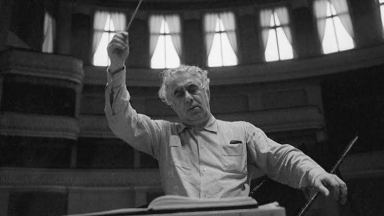 Aram Khachaturian... Mwanamuziki aliyepokelewa na Abdel Nasser kwenye uwanja wa ndege