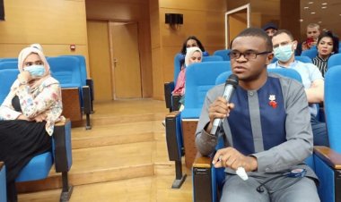 La délégation de la Bourse Nasser pour le Leadership International a visité le Centre de Recherche Agricole