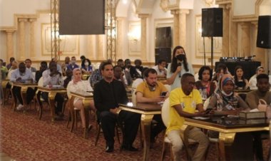 Une session de dialogue intitulée « Déterminants de la politique étrangère nationale face aux défis régionaux et internationaux » dans le cadre de la 6e journée de la bourse « Nasser pour le leadership international »