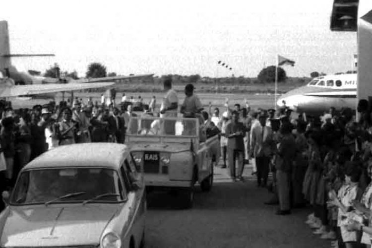 Reception of the People of Mwanza on the Shores of Lake Victoria in Tanzania for Abdel Nasser and Tanzanian President Nyerere.