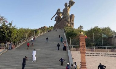 السنغال بين الماضي المضطرب والمستقبل المزدهر: دراسة في التحول السياسي والاجتماعي
