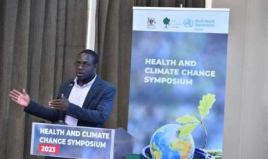 Miembro del Movimiento Juvenil de Nasser habla en la conferencia sobre Salud y Clima con miras a la cumbre climática COP28