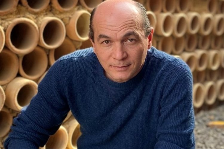 Hamdy El-Satouhy: Mbunifu wa Maestro Anayeunganisha Urithi na Ubunifu