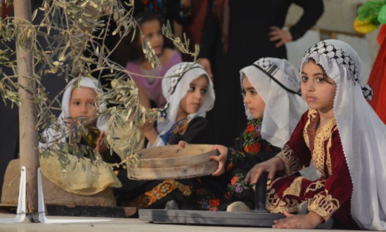 Hadithi ya Ardhi: Mtazamo wa Jumla kuhusu Folklore ya Kipalestina
