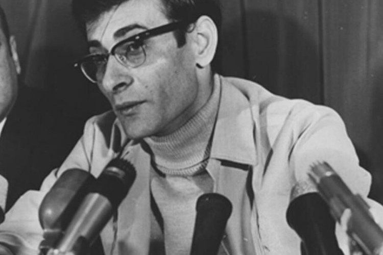 Did he secretly meet Gamal Abdel Nasser in Moscow and agreed to attend and live in Egypt?