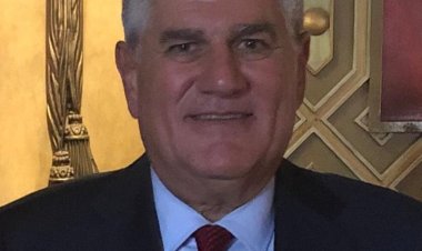  Abdel Hakim Abdel Nasser... mhandisi aliyeubeba urithi wa uongozi na akaichagua njia ya kazi tulivu