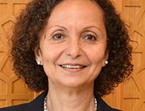 Dkt. Noha El-Mekkawy: Safari ya Kifikra na Uongozi Katikati ya Mageuzi ya Kisiasa na Maendeleo katika Mashariki ya Kati